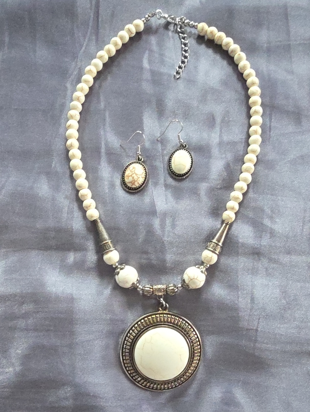Boho Pewter Cream Southwestern Necklace Matching Earrings